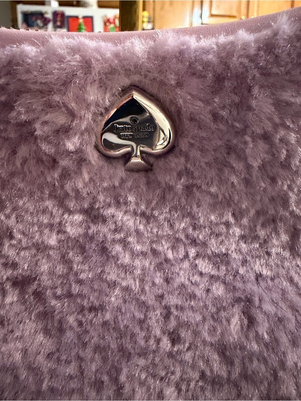 kate spade lavender faux-fur shoulder bag with silver spade logo - Picture 11 of 12